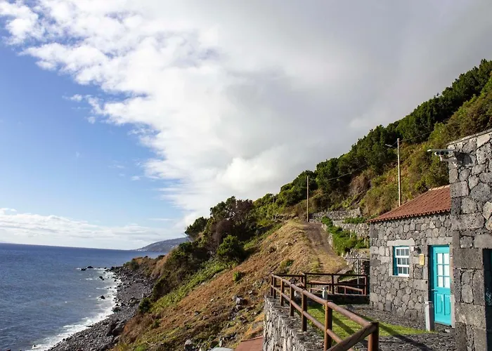 Abrigo Da Cascata - Casas De Campo - Sao Jorge